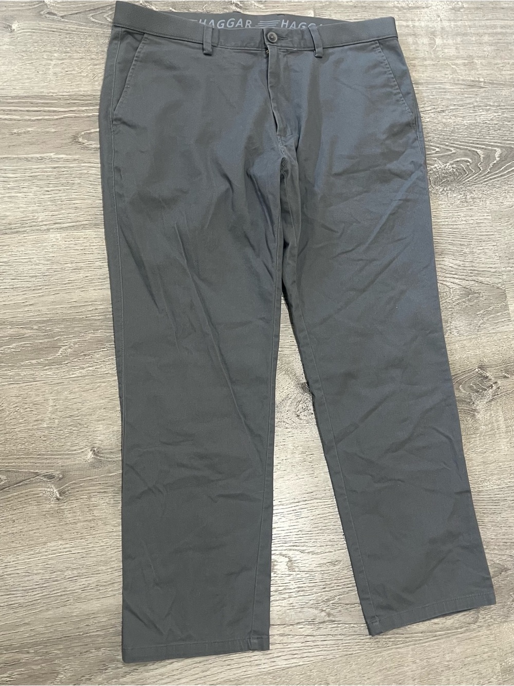 Haggar Men's Dark Charcoal Gray Chinos Action Khaki Pants